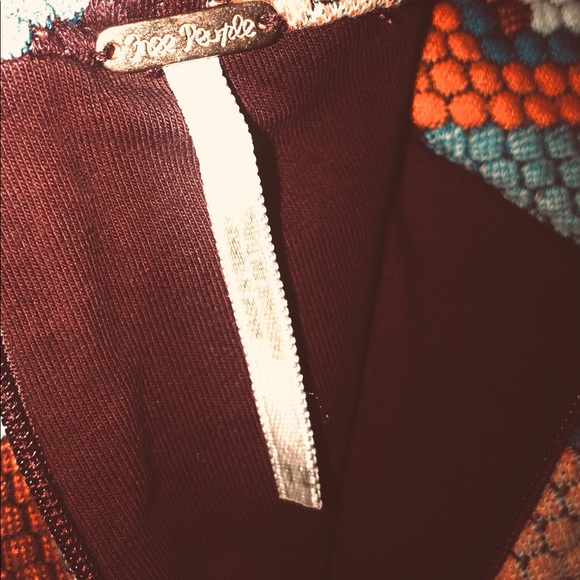 Vintage Free People textured orange and blue zigzag shorts. Size 12 - Picture 6 of 8